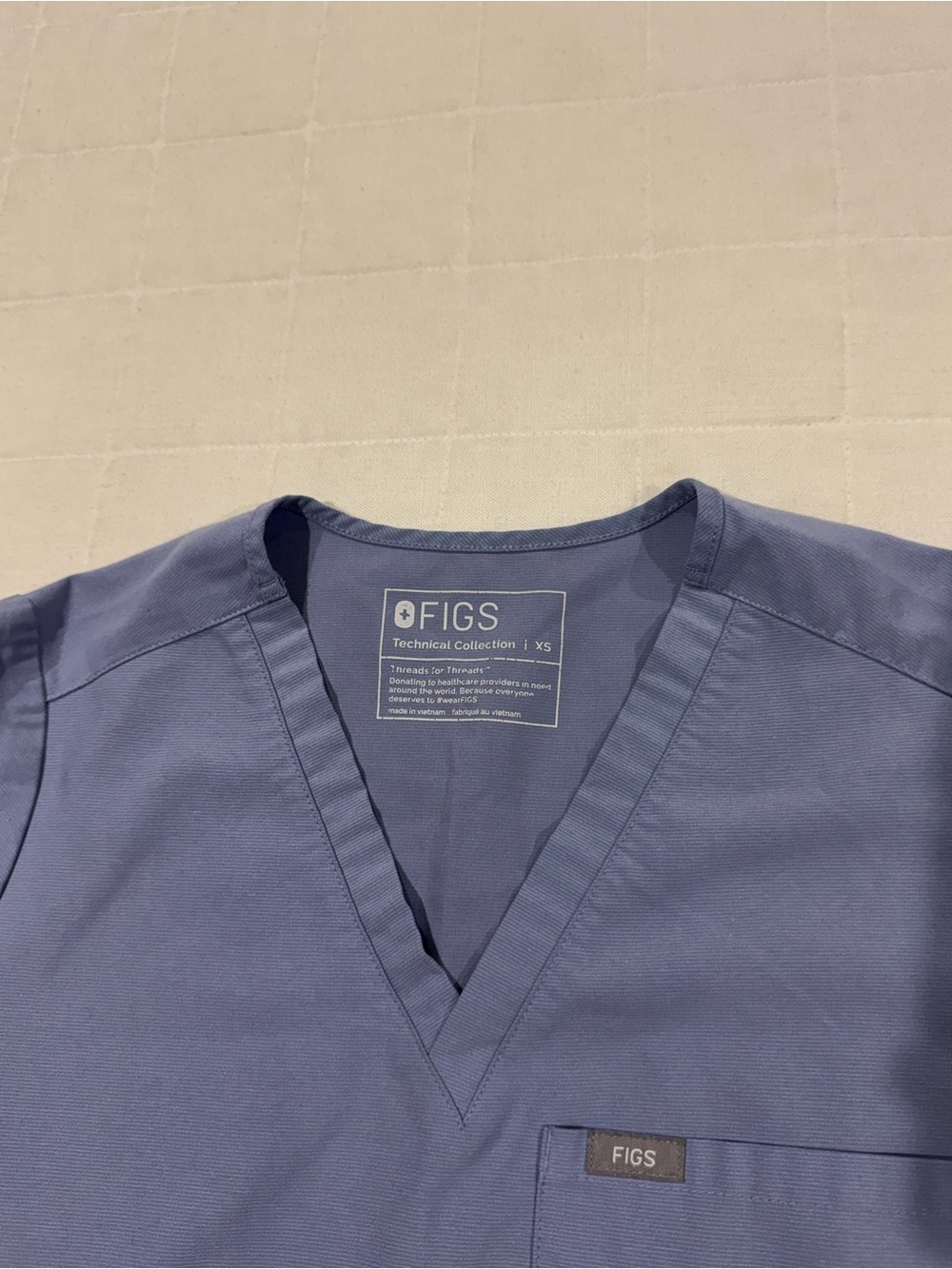 Figs Scrubs Set - Picture 10 of 12